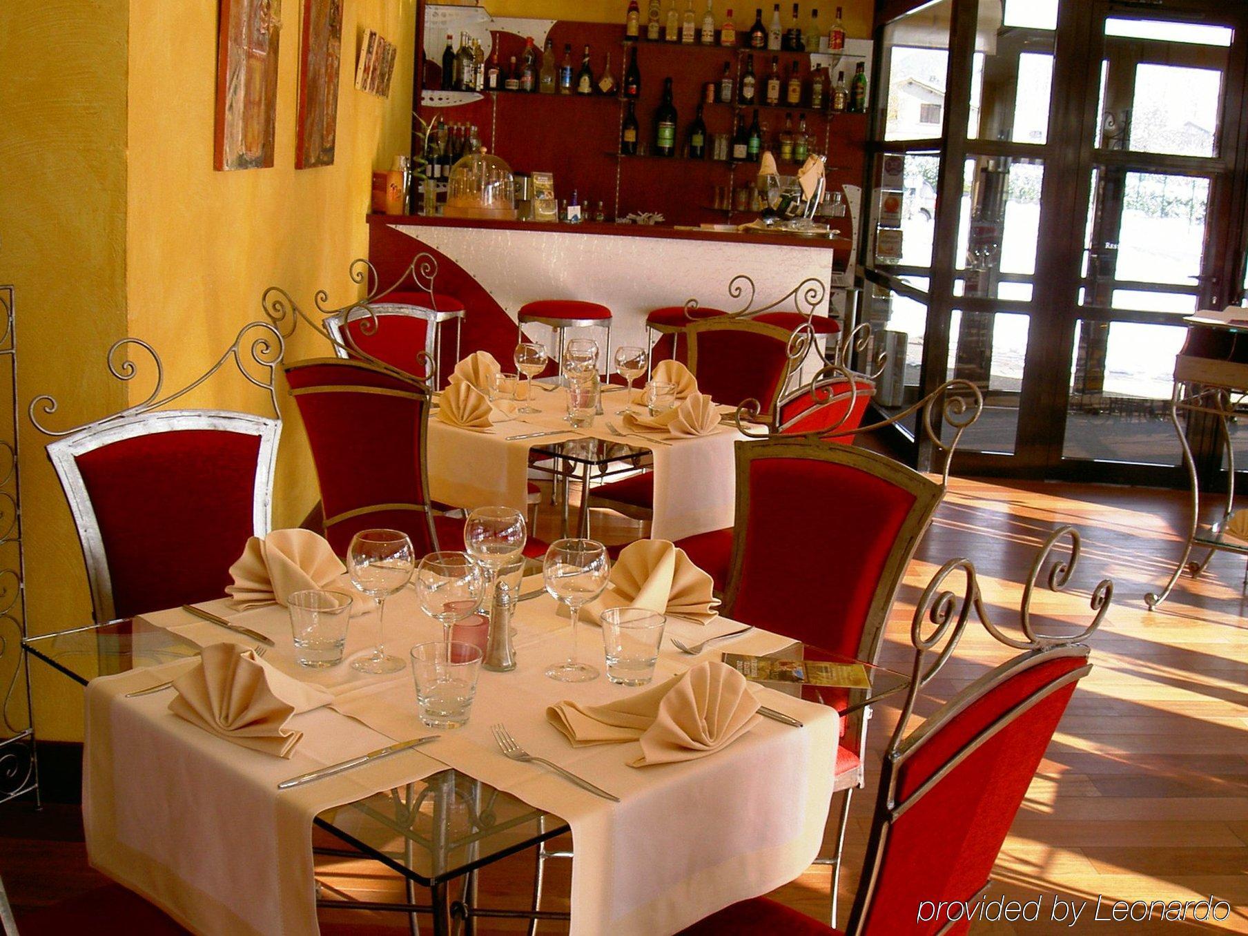 Holiday Inn Express Grenoble-Bernin Restaurace fotografie