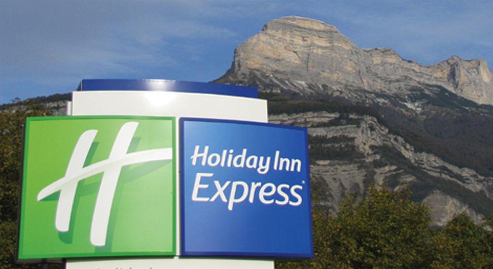 Holiday Inn Express Grenoble-Bernin Exteriér fotografie